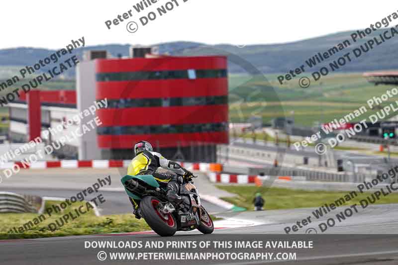 cadwell no limits trackday;cadwell park;cadwell park photographs;cadwell trackday photographs;enduro digital images;event digital images;eventdigitalimages;navarra;no limits trackdays;peter wileman photography;racing digital images;trackday digital images;trackday photos
